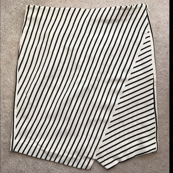 LOFT Dresses & Skirts - BNWT LOFT Skirt